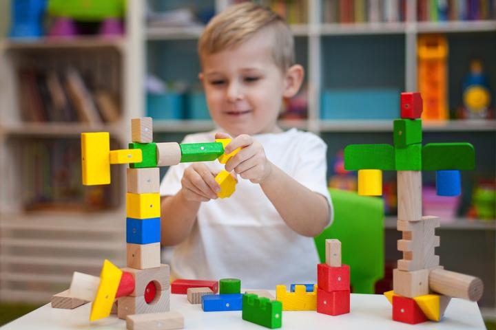 Actual product image Kooglo Magnetic Wooden Blocks Basic Colour