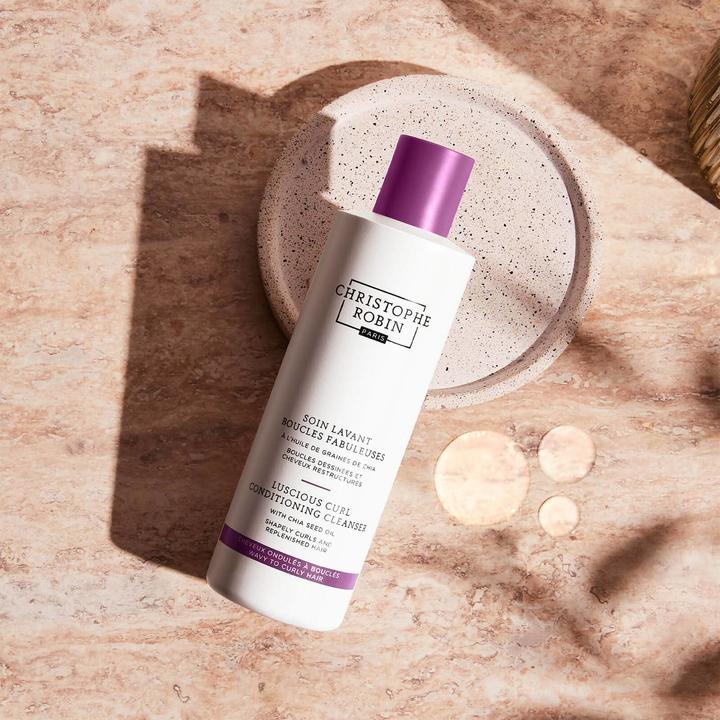 Image du produit Christophe Robin Soin lavant boucles fabuleuses à l'huile de graines de chia (250 ml, Shampoing liquide)