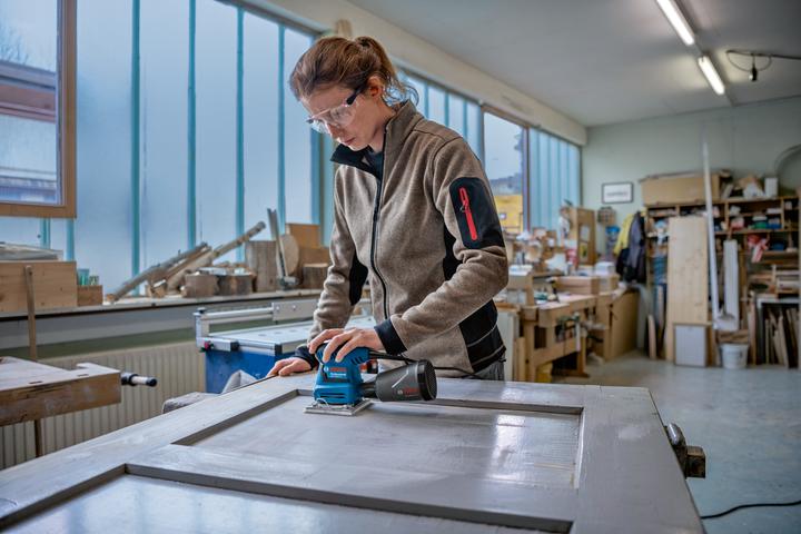 Produktbild Bosch Professional GSS 160 Multi (Schwingschleifer, 180 W)