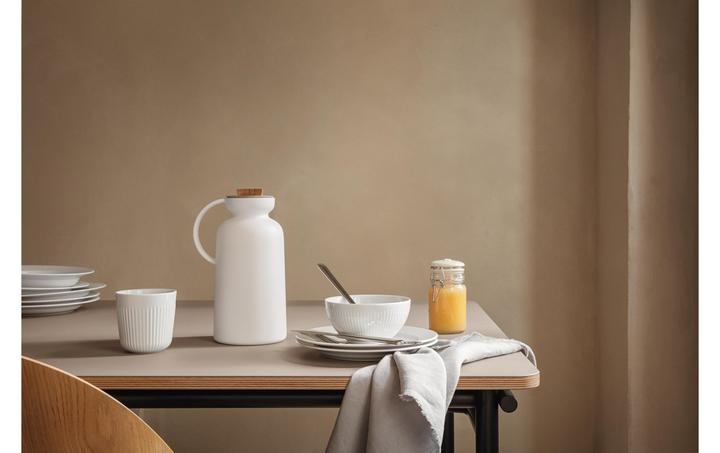 Actual product image Eva Solo Thermos Silouhette 1000 ml, White (1 l)
