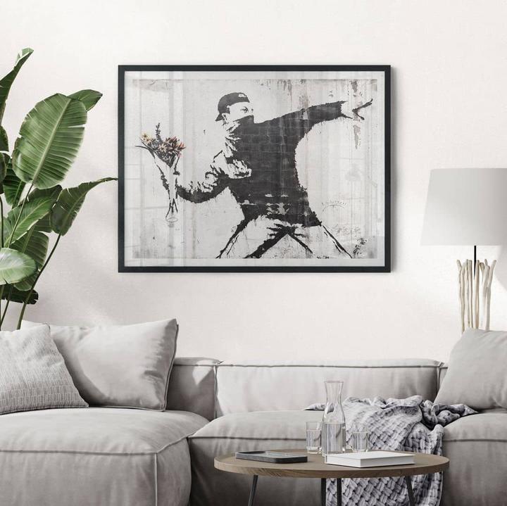 Image du produit Trenddeko Poster Banksy – Der Blumenwerfer 100 x 80 cm, Papier (7 x 7.5 x 98 cm)