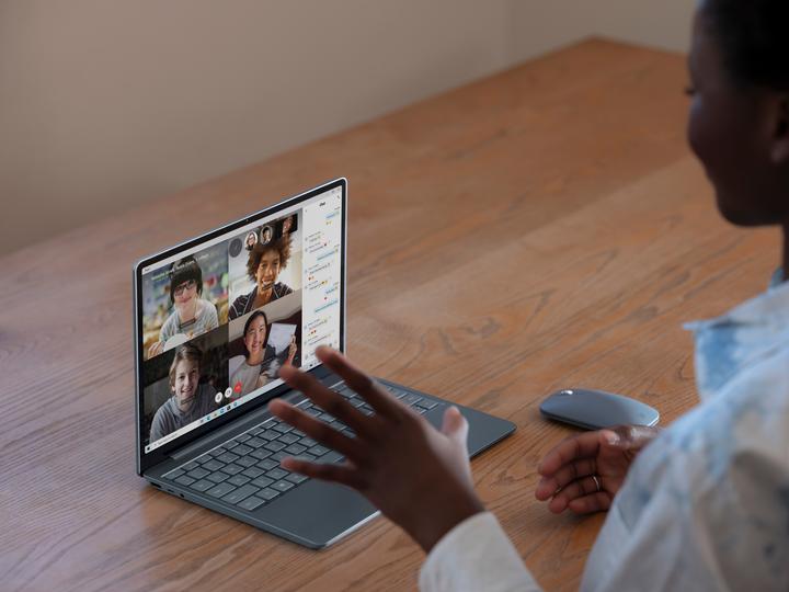 Produktbild Microsoft Surface Laptop Go (12.40", Intel Core i5-1035G1, 8 GB, 128 GB, DE)