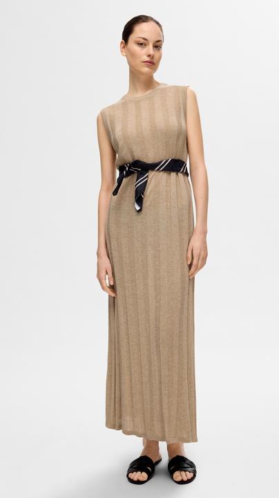 Actual product image Selected Femme Knitted maxi dress (L)