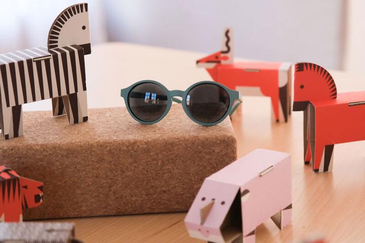 Actual product image Beaba Sunglasses 2-4 years tropical green