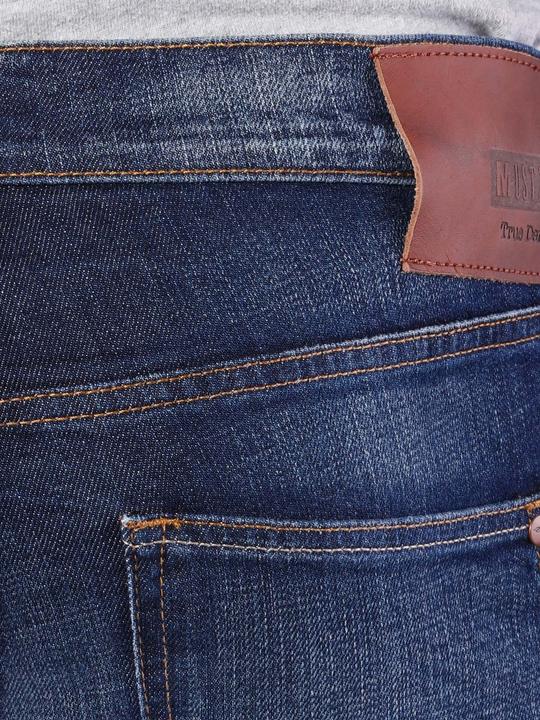 Actual product image Mustang Oregon Tapered crinkle dark rinse (W36/L30)