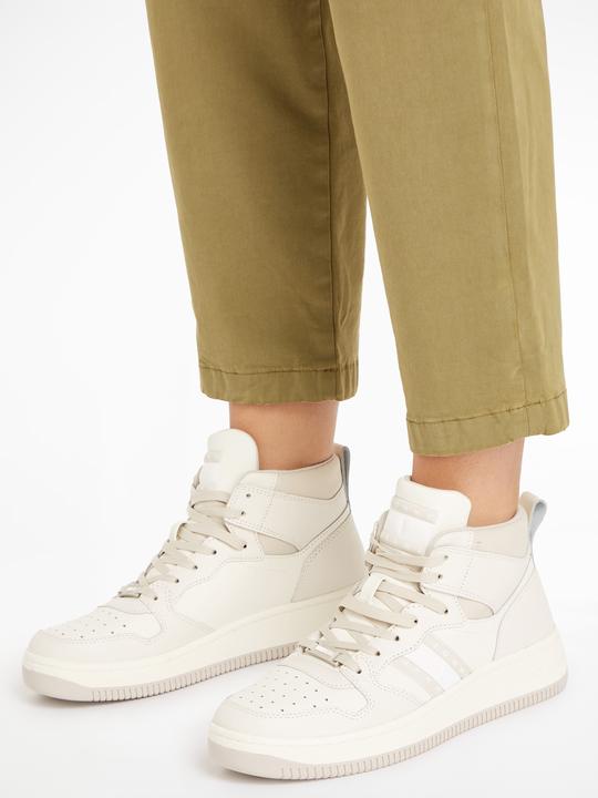 Actual product image Tommy Hilfiger Tjw Retro Basket Mc Leather Women's Shoes (36)