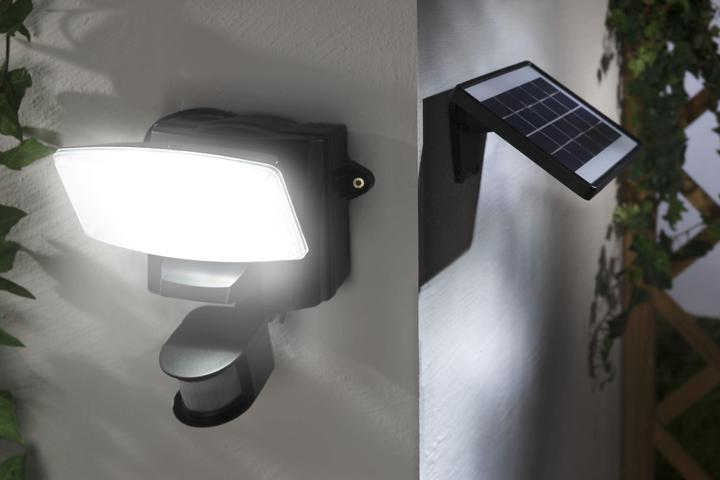 Produktbild Wetelux Solar LED Flutlichtstrahler mit 1000 Lumen mit Solarmodul und Bewegungssensor, IP44