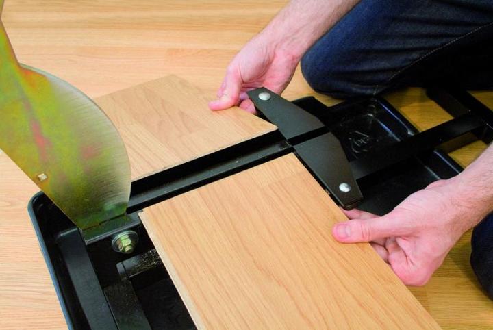 Image du produit Werkstarck Guillotine coupe parquet stratifié STRATICUT 230 (Taille-bordures)