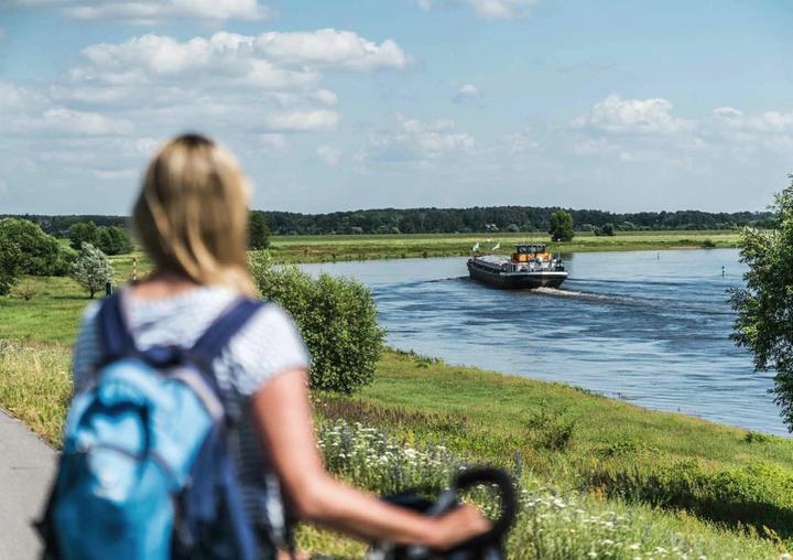 Produktbild Rad, Land, Fluss (Deutsch, Alexandra Schlüter, 2022)