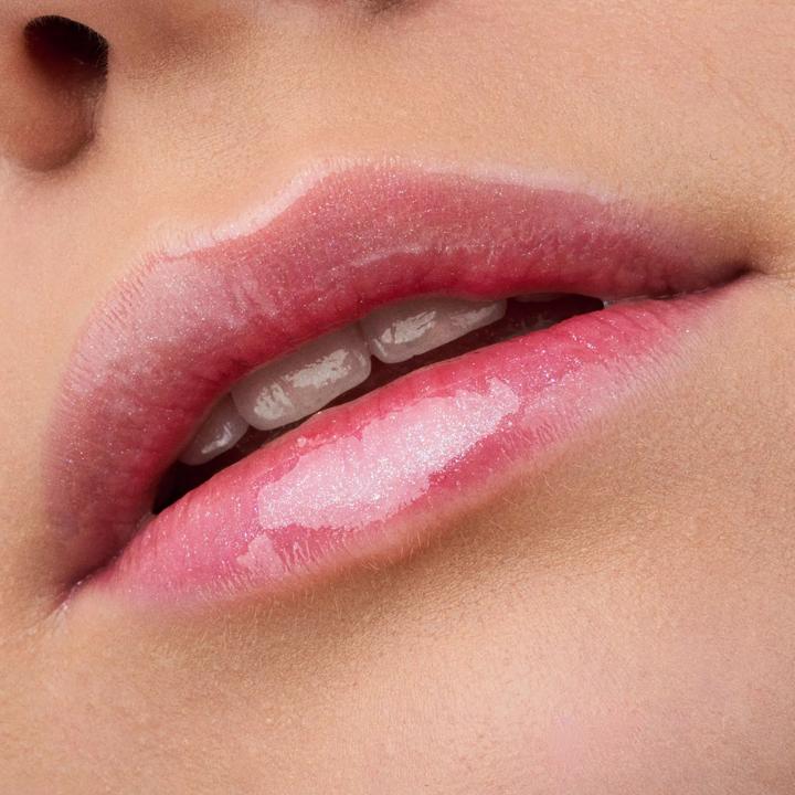 Actual product image Catrice Max It Up Lip Booster Extreme (030)