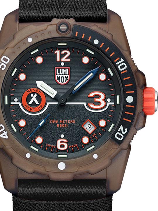 Image du produit Luminox Bear Grylls Survival 3720 Eco Series (Montre de plongée, 42 mm)