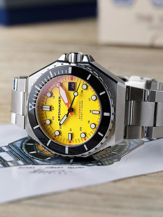 Actual product image Spinnaker SP-5081-II Dumas Automatic Mens Watch 44mm 30ATM (Diving watch, 44 mm)