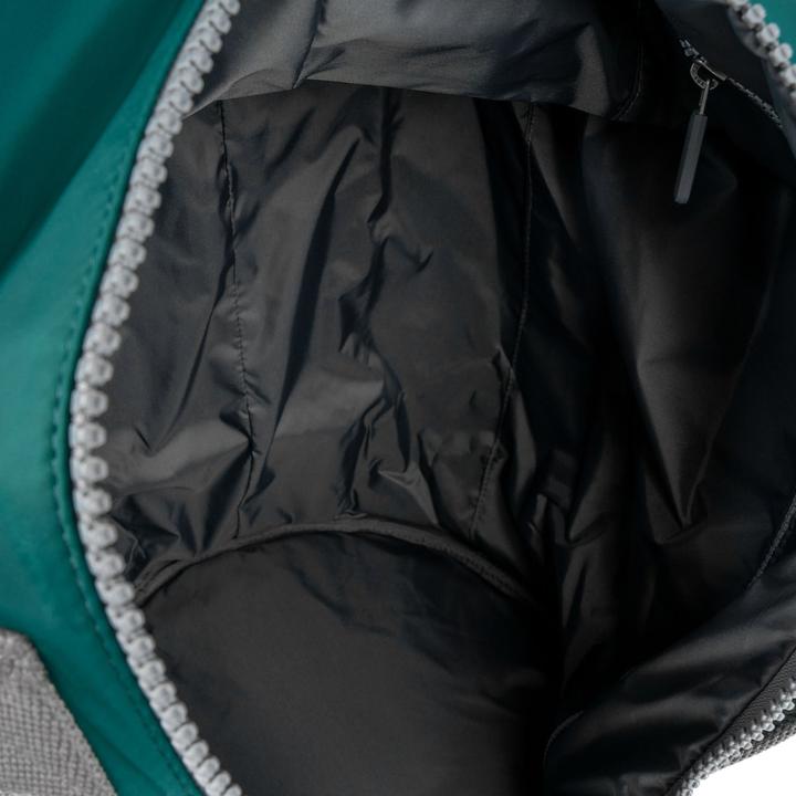 Produktbild Roka London Heathrow Teal Large Recycled Nylon (64.90 l)