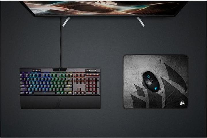 Image du produit Corsair MM300 PRO Tapis de souris de jeu en tissu anti-fuite de qualité supérieure - taille moyenne (M)