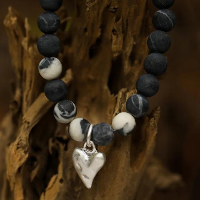 Produktbild Andreani Armband aus echtem Schwarz-Weiss Jaspis mit Herzanhänger von