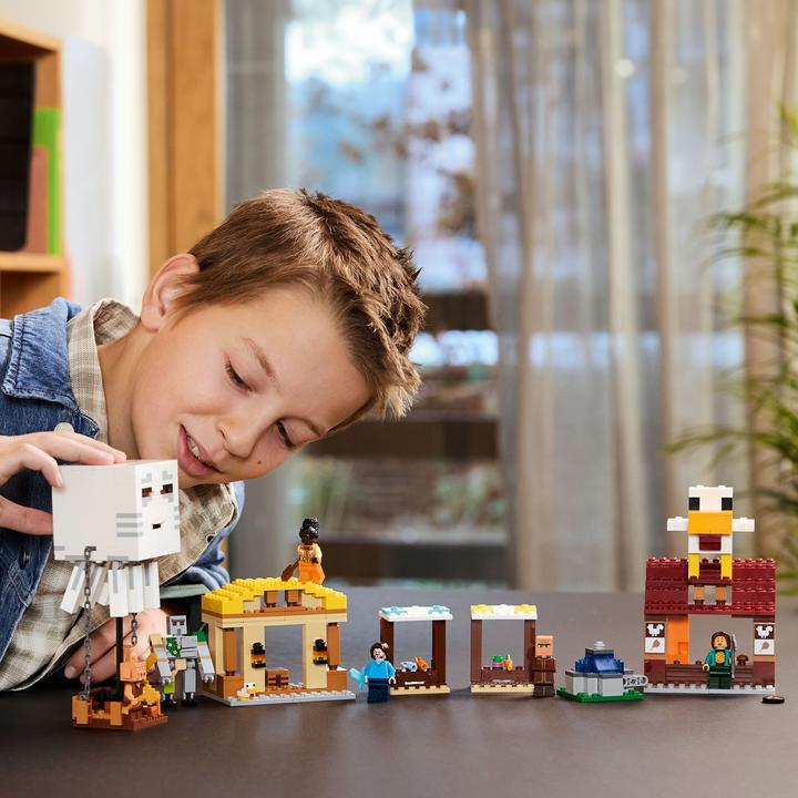 Actual product image LEGO Attack of the Ghast balloon (21273, LEGO Minecraft)
