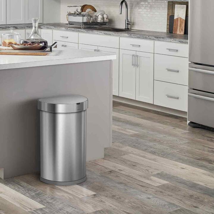 Actual product image Simplehuman Sensor waste garbage can 45 l, rose gold (45 l)