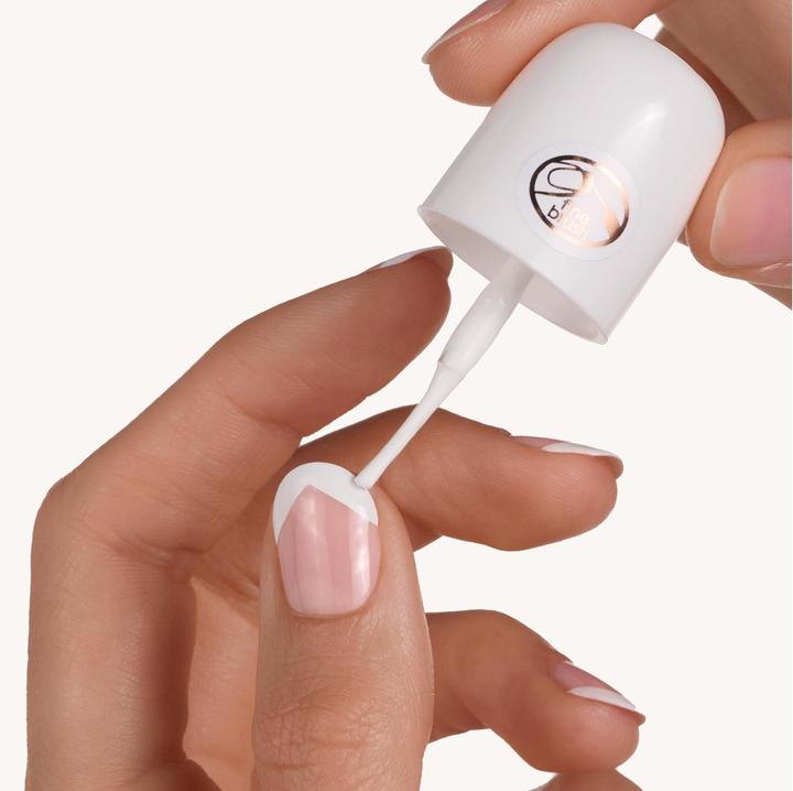 Immagine prodotto essence Manicure francese Tip Painter 01 You're so fine (Bianco, Smalto)