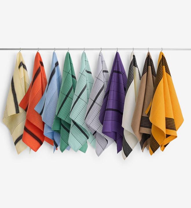 Produktbild HAY - Linear Tea Towel W52 x L80 (Soft Yellow)