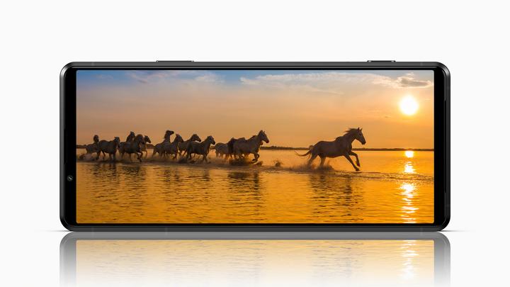 Actual product image Sony Xperia PRO-I (512 GB, Frosted Black, 6.50", Hybrid Dual SIM, 12 Mpx, 5G)