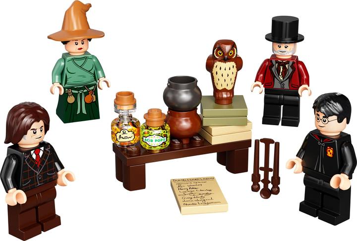 Produktbild LEGO Harry Potter Minifiguren aus der Zauberwelt – Zubehörset (40500, LEGO Harry Potter)