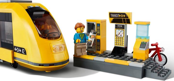Image du produit LEGO Place de la ville (60271, LEGO City)
