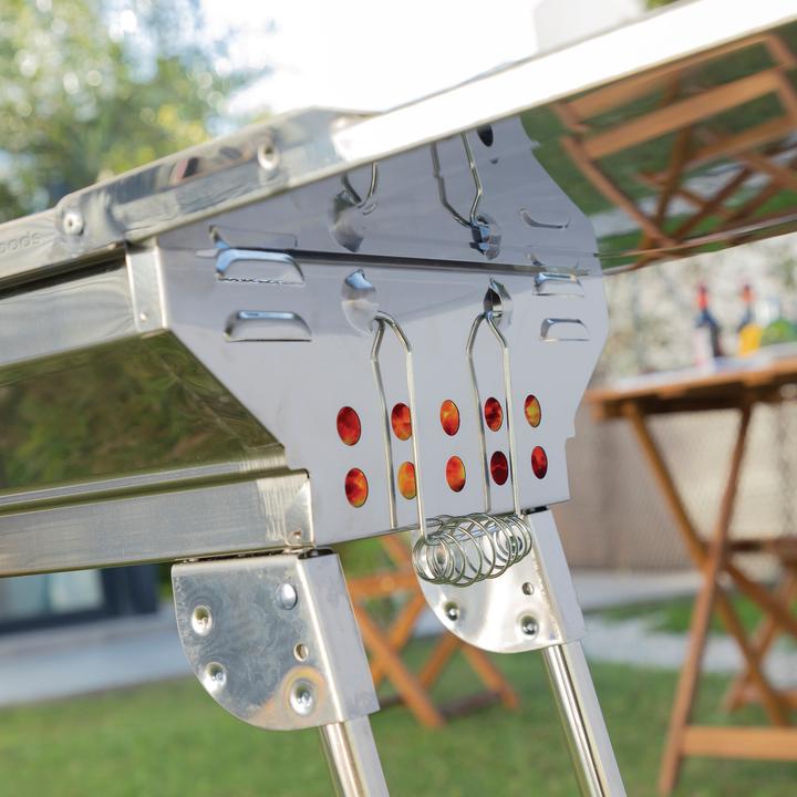 Produktbild InnovaGoods Tragbarer Holzkohlegrill - zusammenklappbar - Edelstahl