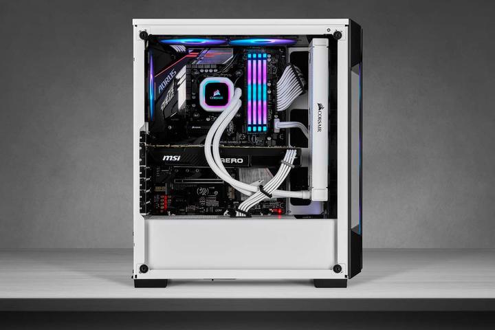 Actual product image Corsair iCUE 220T RGB (ATX, mATX, Mini-ITX)