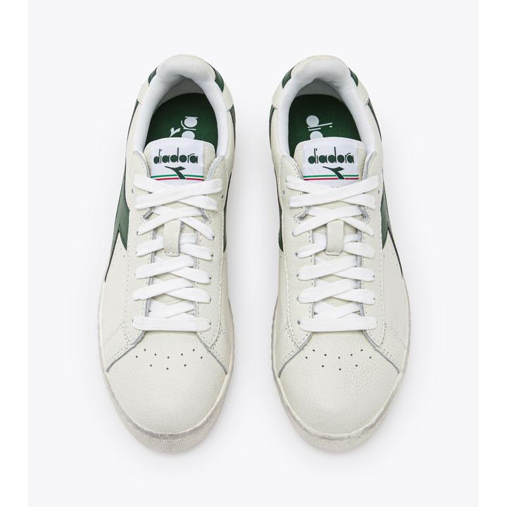 Actual product image Diadora trainers game l low waxe (42)