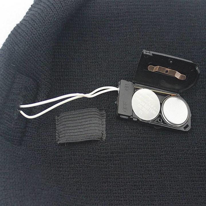 Produktbild JTI Mütze mit LED-Lampe - Schwarz (18 - 20)