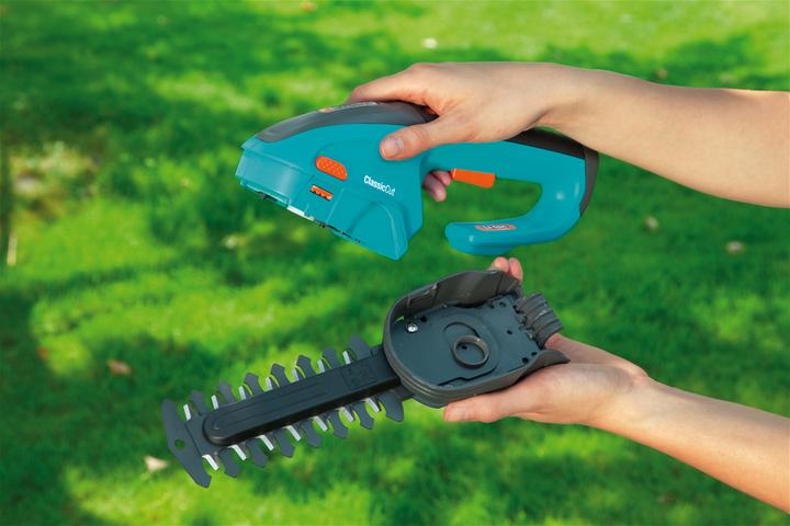 Actual product image Gardena Grass and Book Scissors Set ClassicCut (Cordless hedgecutters)