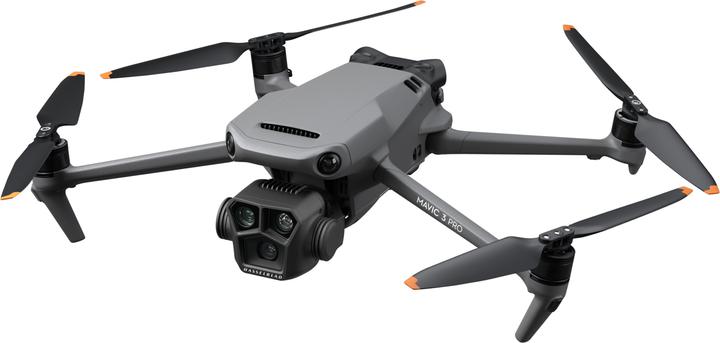 Image du produit DJI Mavic 3 Pro Fly More Combo incl. RC (43 min, 958 g, 48 Mpx)