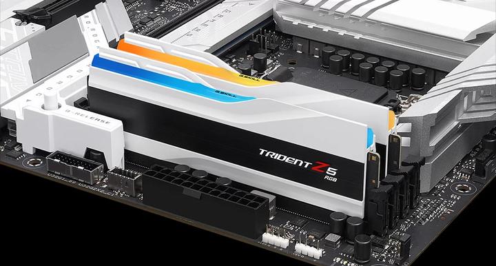 Image du produit G.Skill Trident Z5 RGB (2 x 24 Go, 7200 MHz, RAM DDR5, DIMM)