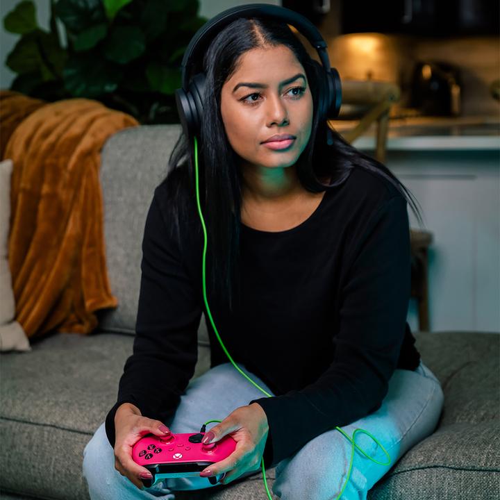 Produktbild Microsoft Xbox Wireless Controller - Deep Pink (Xbox One S, PC, Xbox Series X, Xbox One X, Xbox Series S)