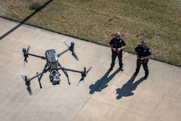 Image du produit DJI Matrice 300 RTK (55 min, 9000 g, 0.96 Mpx)