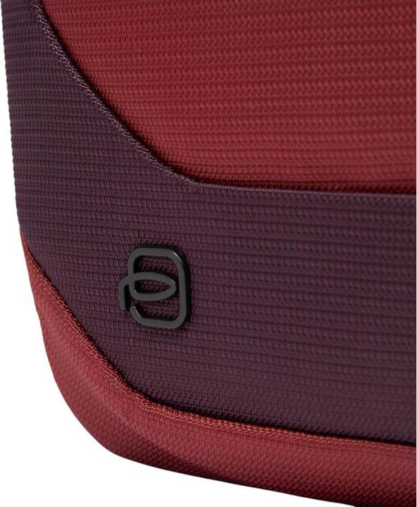 Produktbild Piquadro Gürteltasche aus recyceltem Stoff und Leder