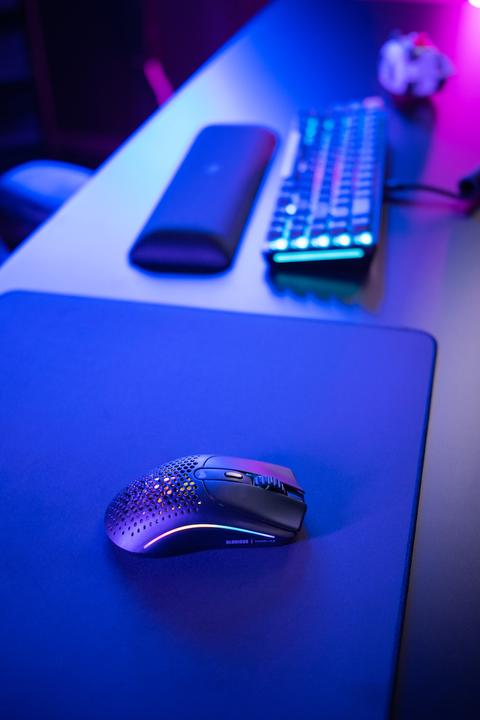 Actual product image Glorious Model O 2 (Wireless, Cable)