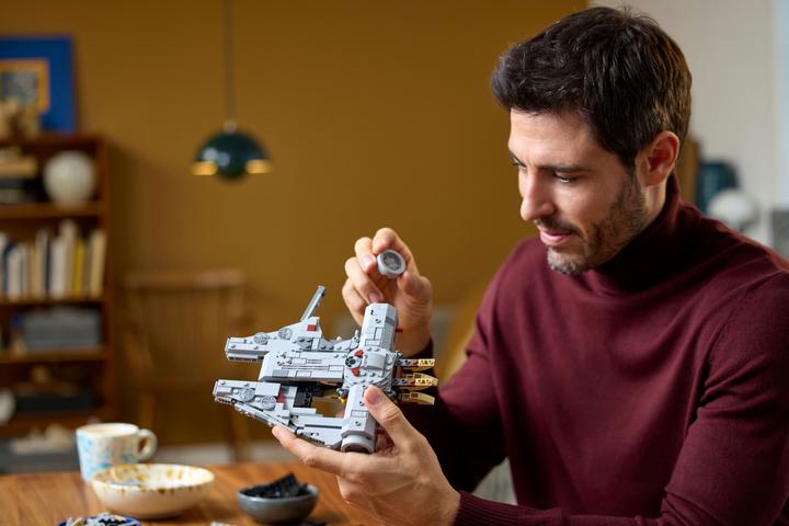 Produktbild LEGO Millennium Falcon (75375, LEGO Star Wars)