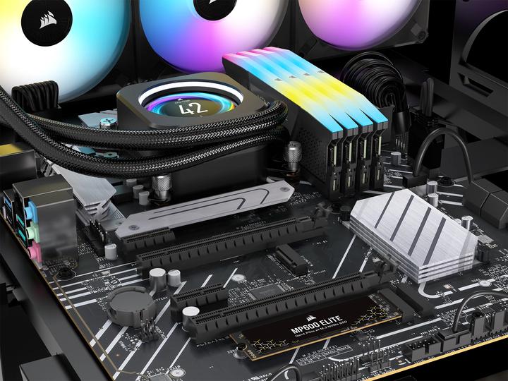 Actual product image Corsair MP600 ELITE 4TB NVMe PCIe M.2 SSD (no heatsink) (4000 GB, M.2 2280)