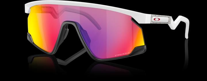 Produktbild Oakley Bxtr (Matte White, matte white-sapphire)