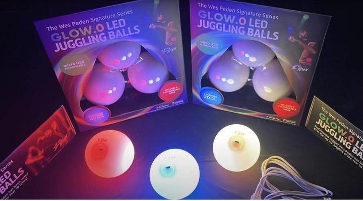 Immagine prodotto Spin Balls Set di 3 palline da giocoleria con LED