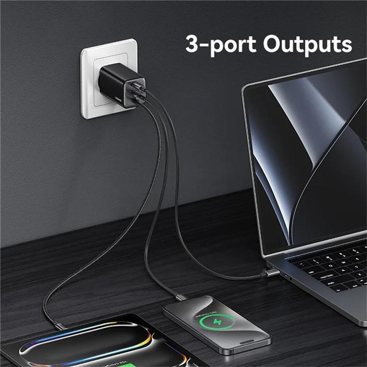 Actual product image Usams Ładowarka sieciowa JC Series CC266 65W GaN Fast Charger 2xUSB-C 1xUSB-A czarny (65 W)