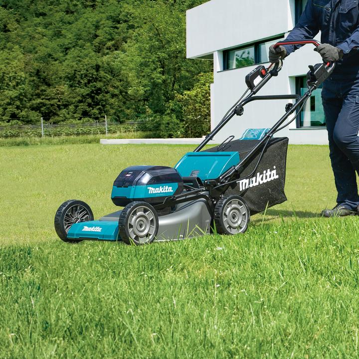 Actual product image Makita LM002GZ (Rechargeable battery operated)
