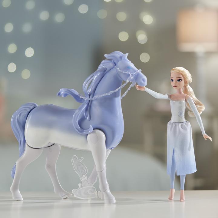 Image du produit Hasbro La magie de l'eau et les plaisirs de la campagne Elsa & Nokk