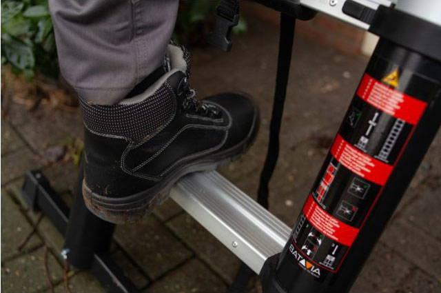 Actual product image Batavia Professional Telescopic Ladder 3.81m (Telescopic ladder, 381 cm)