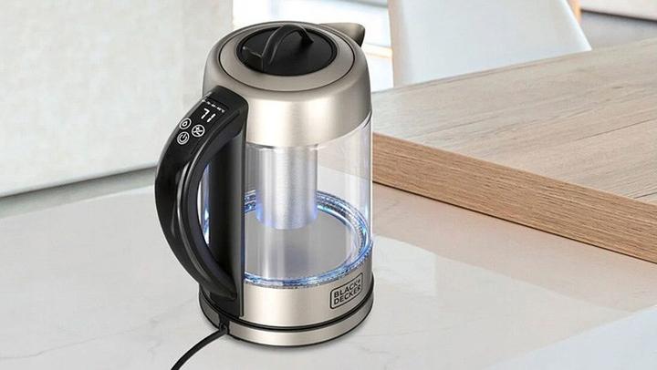 Immagine prodotto Black & Decker BXKE2205E (1.70 l, Spina UE)