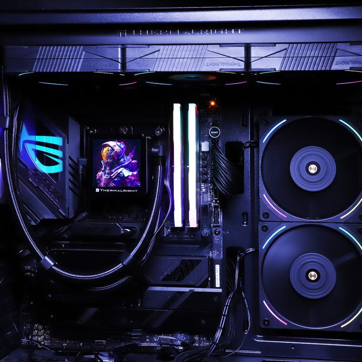Immagine prodotto Thermalright Frozen Vision 360 Black - Raffreddamento ad acqua della CPU - Max 27 dBA