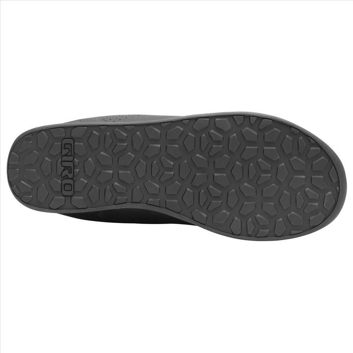 Actual product image Giro Latch (48)
