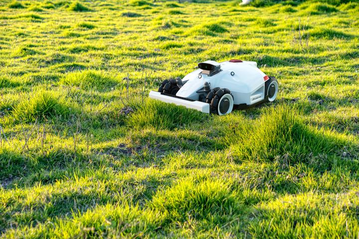 Actual product image Mammotion Luba 2 AWD 1000 (1000 m²)
