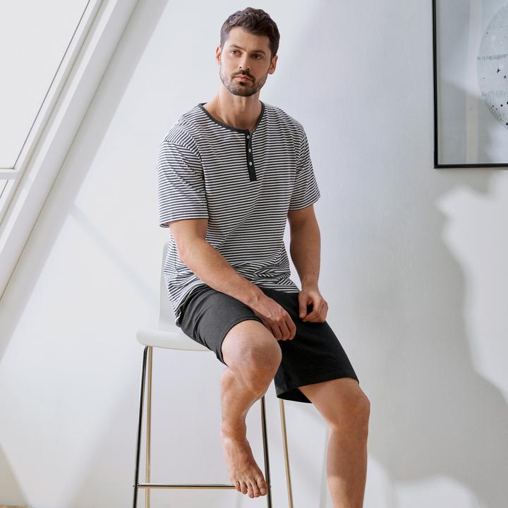 Actual product image Erwin Müller Men's shorts (48)